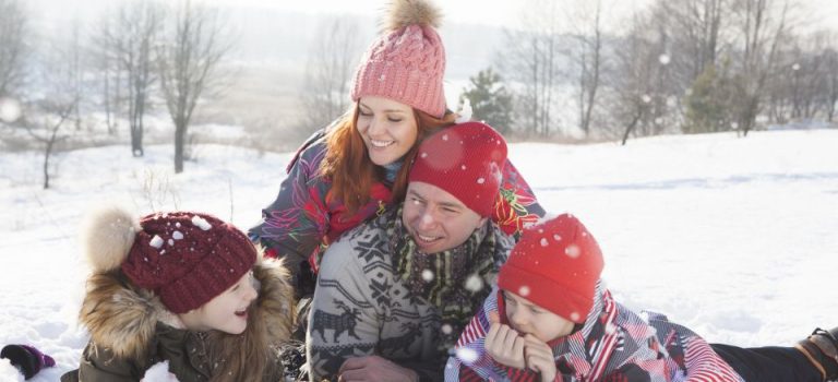 スキー場で楽しむ冬の思い出作り スキー場で楽しむ冬の思い出作り